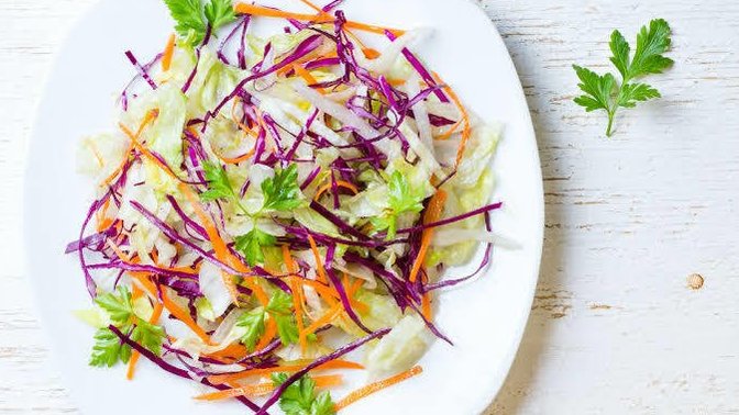 Çoban salata mı mevsim salatası mı?