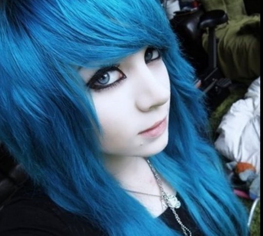 Emo saç stilinin nesli tükendi diye üzülüyor musunuz?
