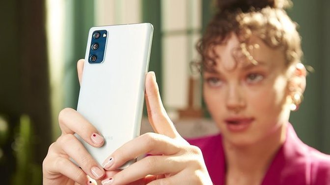 Babama telefon alacağız da ne önerirsiniz?