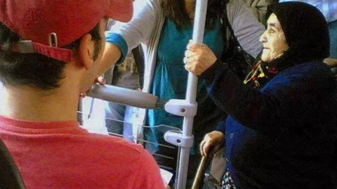 Toplu taşımada yaşlılara yer vermemek saygısızlık mıdır?