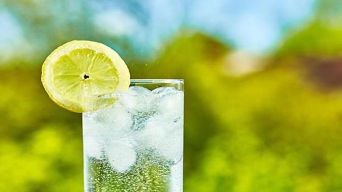 Sade soda mı yoksa aromalı soda mı?