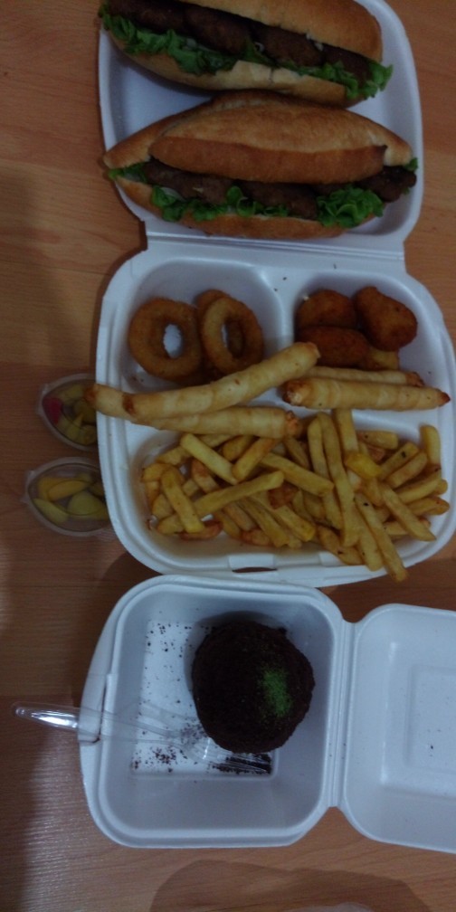 Bu yemek 100₺ ye iyi mi sizce?