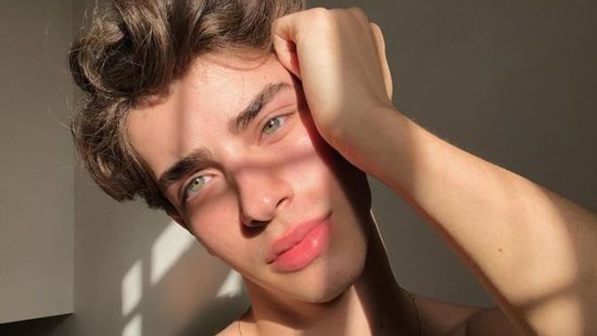 Sakallı erkek mi yoksa baby face erkek mi?