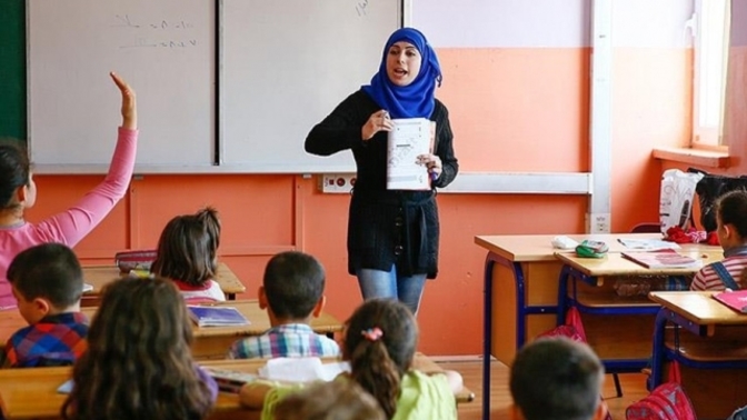 Milli Eğitim Bakanlığı, Suriyeli öğrenci ailelerine hediye aldı. Siz de hediye ister misiniz?