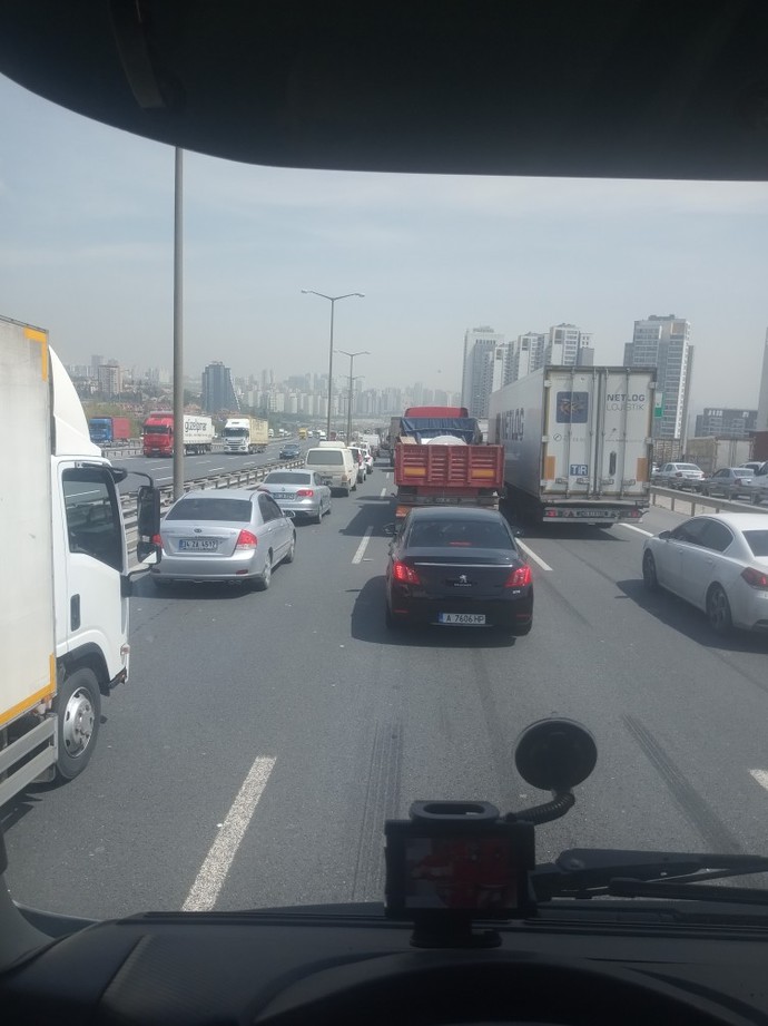 Şehir içi seyahatlerinizde özel araç mı yoksa toplu taşımayi mi tercih ediyorsunuz?
