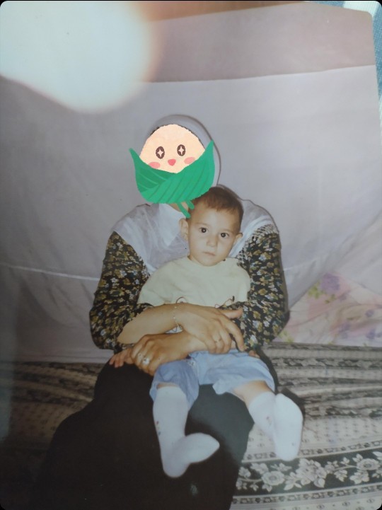 Bebeklik fotonuzu atar mısınız?