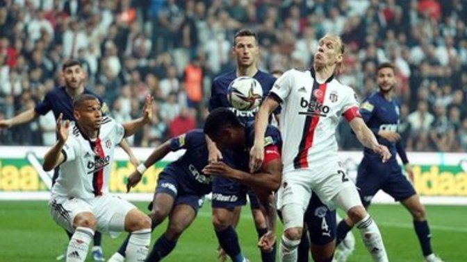 Beşiktaş 0 - 3 Kasımpaşa: Kartal'dan Vodafone Park'ta ağır yenilgi! Maçı nasıl buldunuz?
