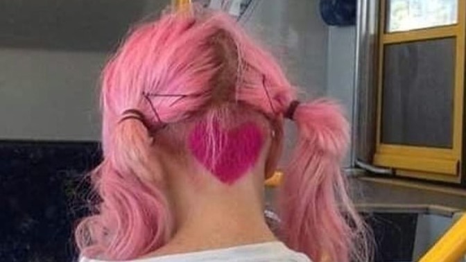 Saçlarınızın hem pembe hem de kalpli olmasını ister miydiniz?