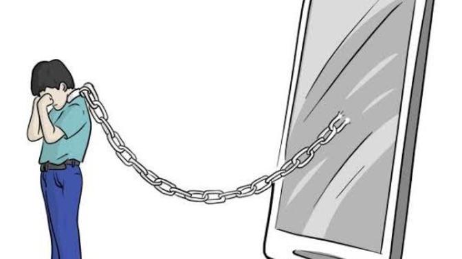 Elinden telefon düşmeyen insanlara sinir oluyor musunuz?