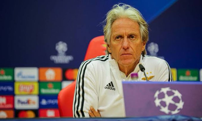 Jorge Jesus, Fenerbahçe ile görüştüğünü doğruladı. Sizce Fenerbahçe ile anlaşırsa başarılı olabilir mi?