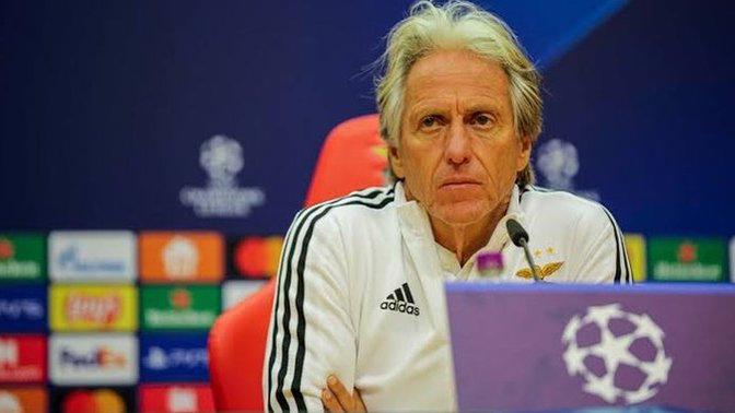 Jorge Jesus, Fenerbahçe ile görüştüğünü doğruladı. Sizce Fenerbahçe ile anlaşırsa başarılı olabilir mi?