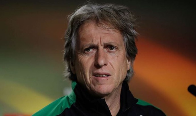 Sizce Jorge Jesus, Fenerbahçeye başarı sağlar mı?