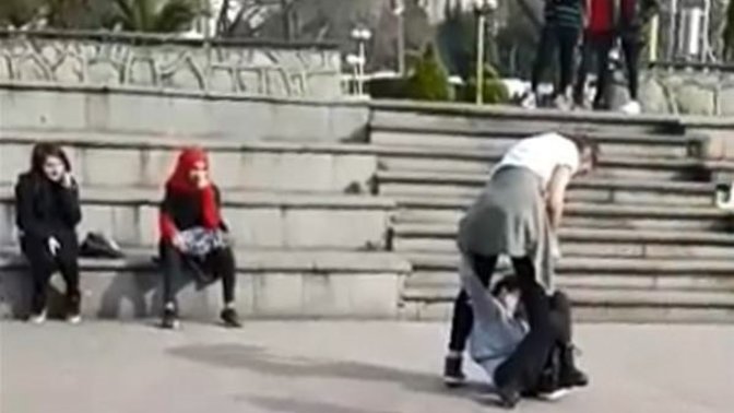 Erkek/Kadın için kavga edenler hakkında düşünceleriniz nedir?