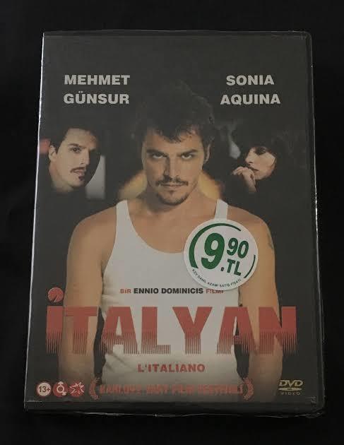 Beyaz atlet giyen erkek itici midir?