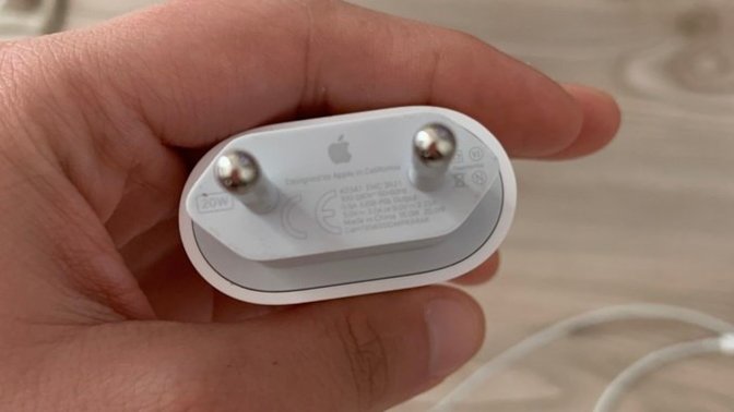 İPhone şarj adaptörü orijinal mi?