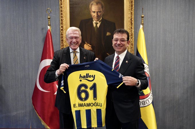 Uğur Dündarın, Ekrem İmamoğluna 61 numaralı formayı vermesi hakkında ne düşünüyorsunuz?