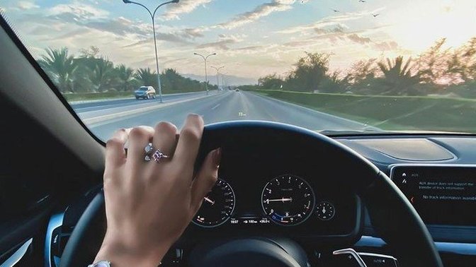 Araba storyleri atıyor musunuz?