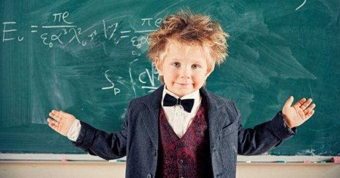 10 yaşımdayken rüyaların birkaç saniye sürdüğünü bilimsel olarak kanıtladım. Bu beni dahi yapar mı?