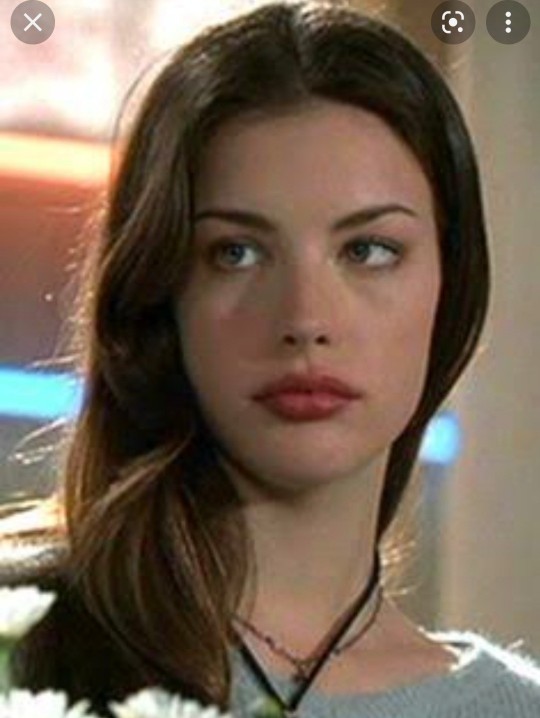 Scarlett Johansson çok abartılmıyor mu binlerce ünlü arasında?