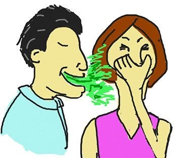 Otobüste ağzı kokan bi dayı var burnumu kapatıyorum sizce ayıp oluyor mudur?