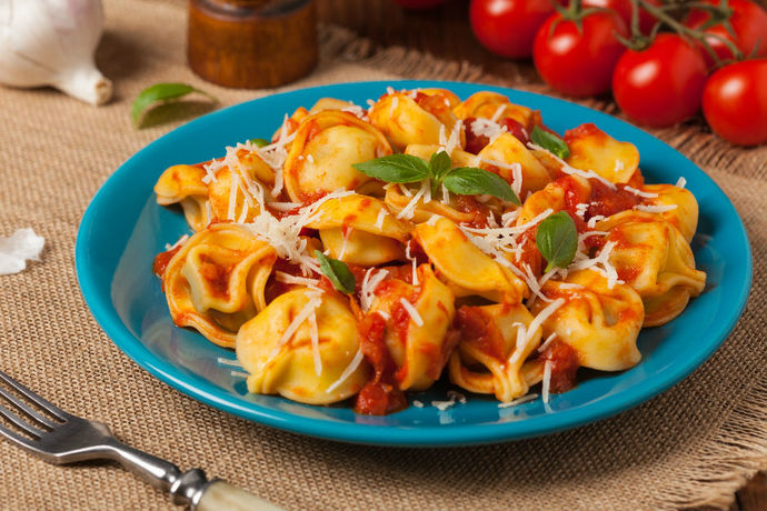 Tortellini makarna deniyorum, daha önce yediniz mi?