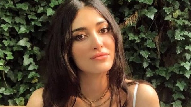 İri gözler mi çekik gözler mi daha çekici?