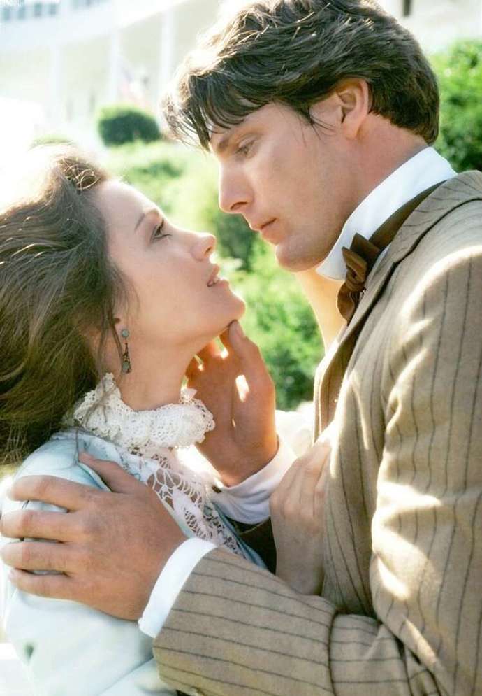 Sevgiliyle izlenebilecek romantik film dizi öneriniz ne olurdu❤️‍🔥?