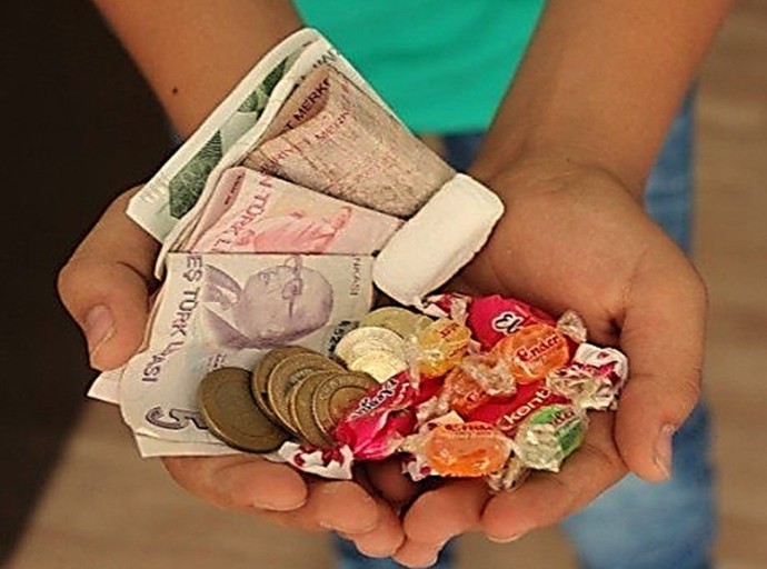 Bu bayram şekere mi doyacaksın, paraya mı😜?