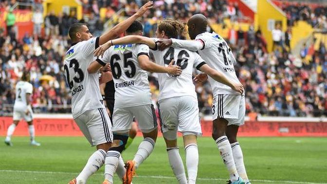 Kayserispor 2 - 3 Beşiktaş: Kartal, derbi öncesi moral depoladı! Maçı nasıl buldunuz?
