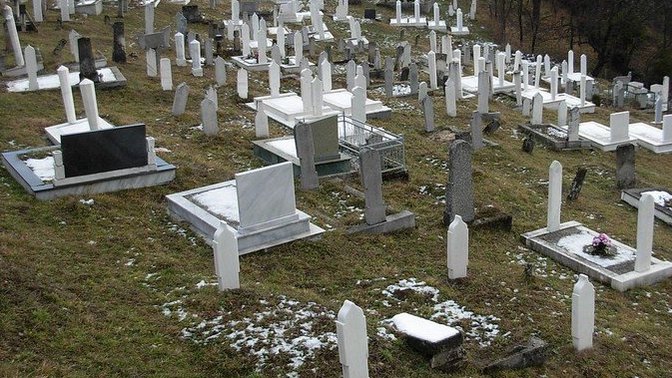 Mezarlık ziyareti geleneğiniz var mı?
