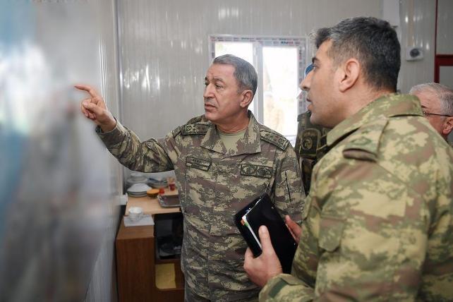 Hulusi Akarı seviyor musunuz?