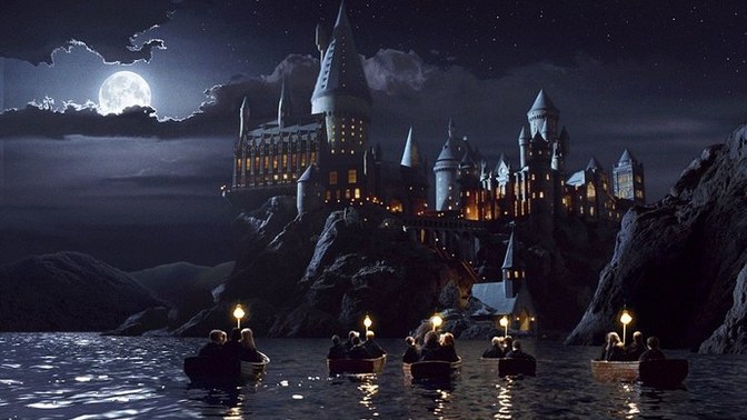 Harry Potter evreninde yaşamak ister miydiniz?