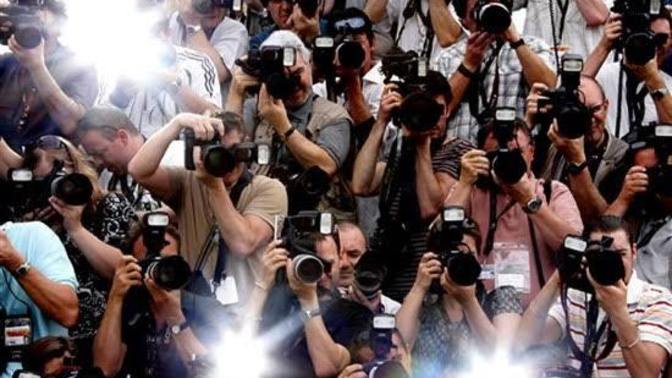 Paparazzilere yakalansanız hangi ünlüyle yakalanmak isterdiniz?