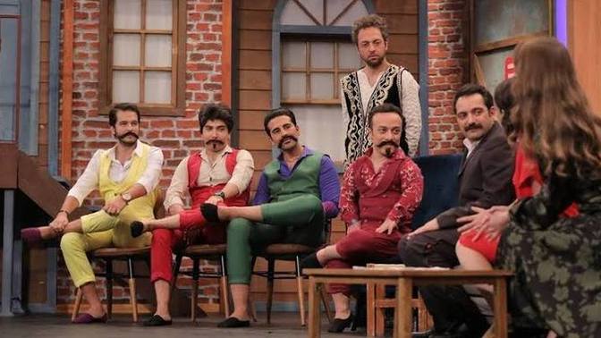 Nargile hüpletip aşırı dar giyinen erkek size teklif etse kabul eder misiniz?