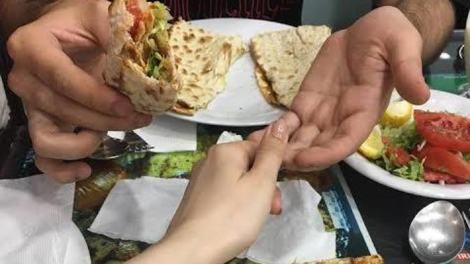 Spora gidelim diyen mi yoksa lahmacuna gidelim diyen mi?
