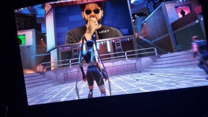 Fortnite'daki şu reis ünlü mü ben tanımıyorum?