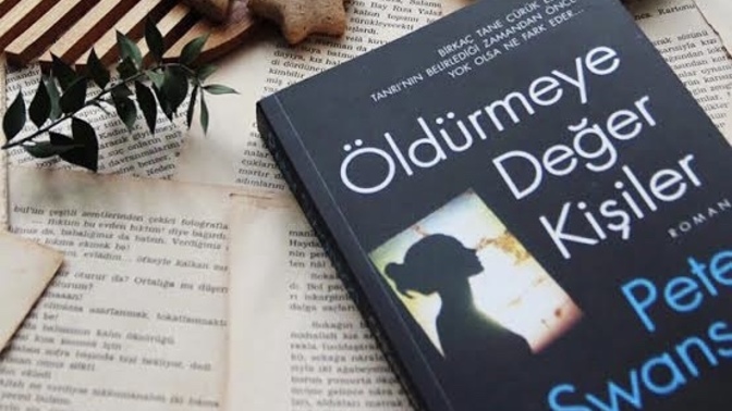 İlginç ve değişik kitaplar okur musunuz?