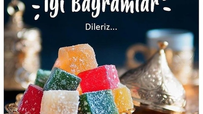 İyi bayramlar bayramınız mübarek olsun tatile mi çıktınız akraba ziyaretine mi?