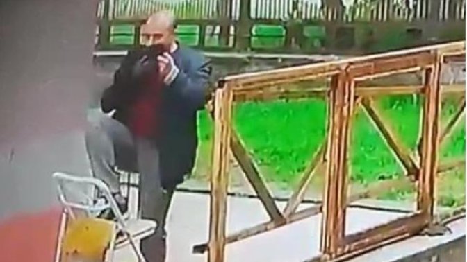 Ankara'da tayt koklayan sapık yakalandı! Sizce tayt mı yoksa eşofman mı daha rahat?