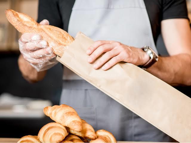 Sabahları sizin evde taze ekmek almaya kim gider?