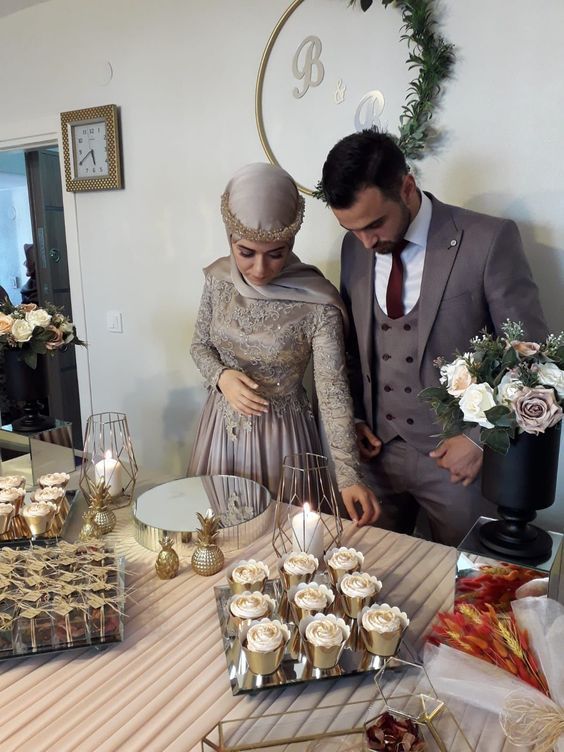 Nişan için hangisi daha güzel sizce?