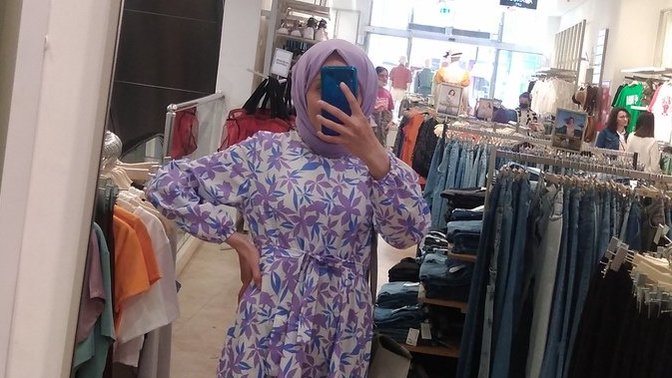 Elbise giymek her kadına yakışır mı?