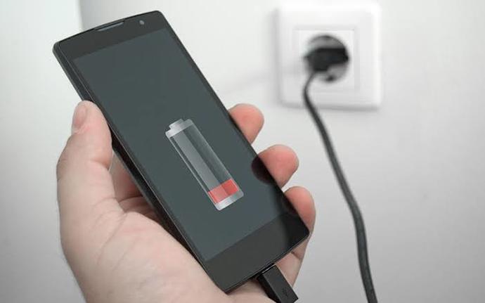Telefonunuzu günde kaç kez şarj ediyorsunuz?