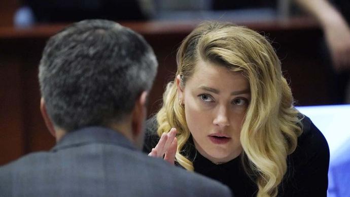 Amber Heard ve J Depp davasında şoke eden gelişme hakkında ne düşünüyorsun?