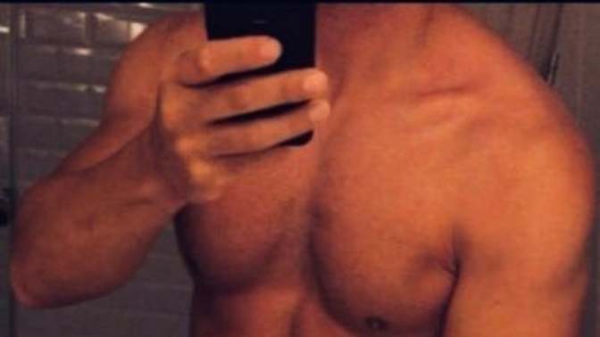 Kızlar, Yaklaşık 10 yıllık düzenli sporla toz protein katkı maddesi kullanmadan gelinen nokta sizce nasıl?