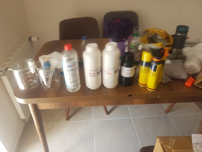 Resimdeki malzemelerle ne yapacağımi bilene eig 😂?