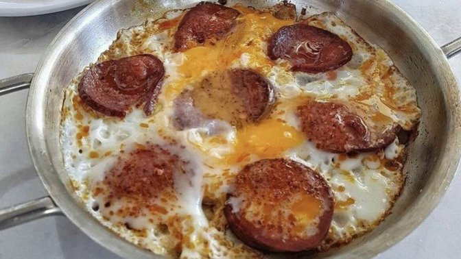 En son ne zaman sucuklu yumurta yediniz?