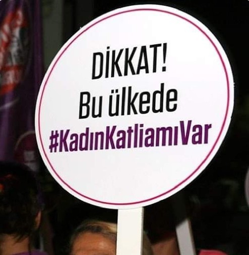 Parkta, gündüz vakti eşini defalarca bıçaklayarak katletti! Cinayetler ne zaman son bulacak?