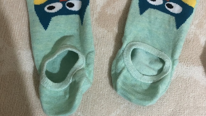 Renkli, rengarenk, desenli çoraplar aşırı aşırı tatlı değil mi 😍🥰?