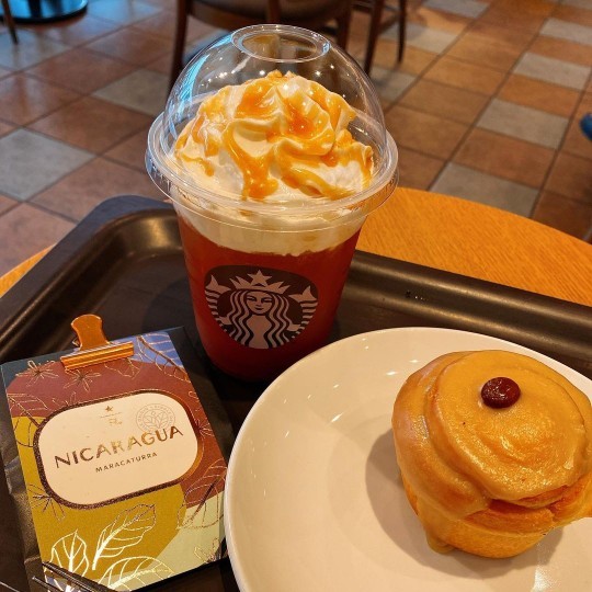Starbucks kahvelerini beğeniyor musun? Fiyatları nasıl buluyorsun?